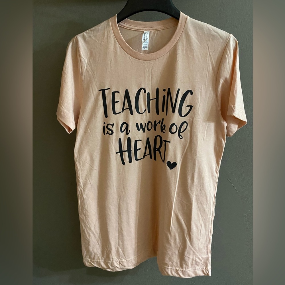 CANVAS WOMEN’S T-SHIRT